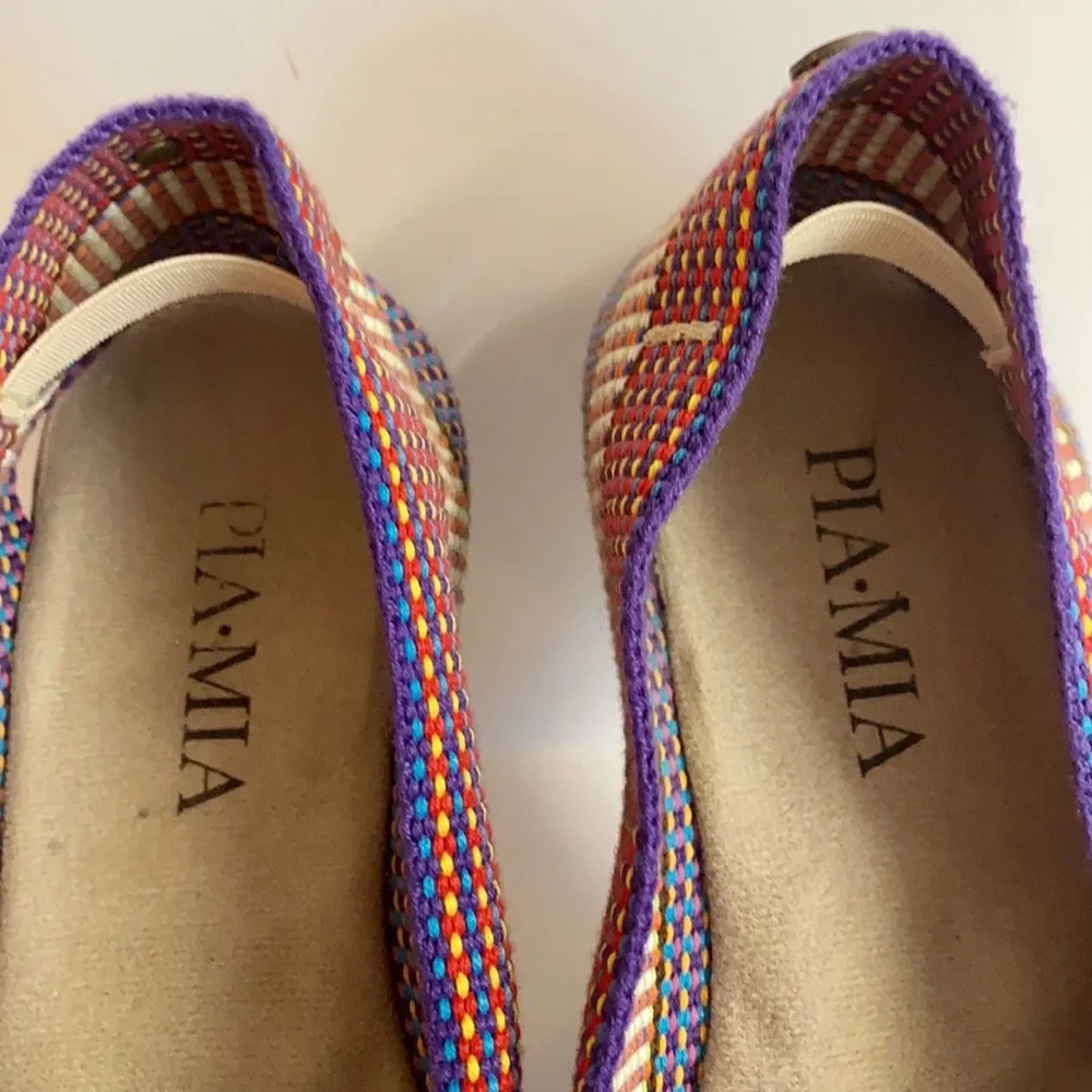 Boho PIA•MIA-handmade burgundy espadrilles with beautiful tassel front.Size 7.5